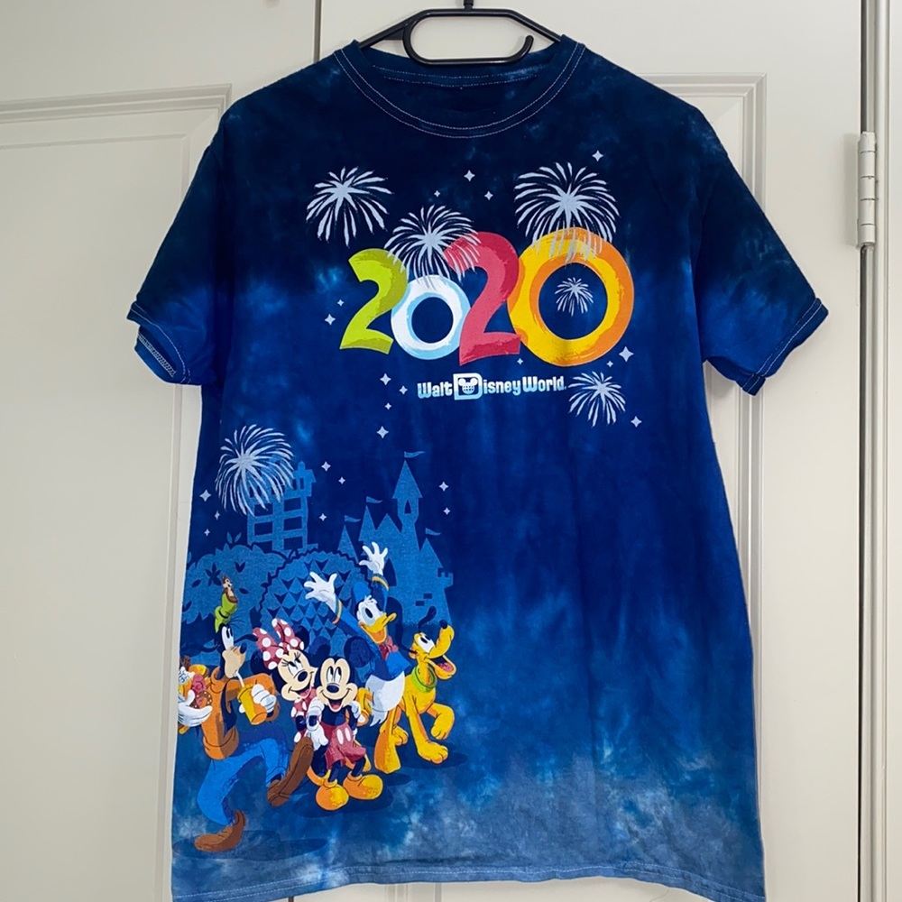 Official Disney parks merchandise Walt Disney world short sleeve shirt 2020